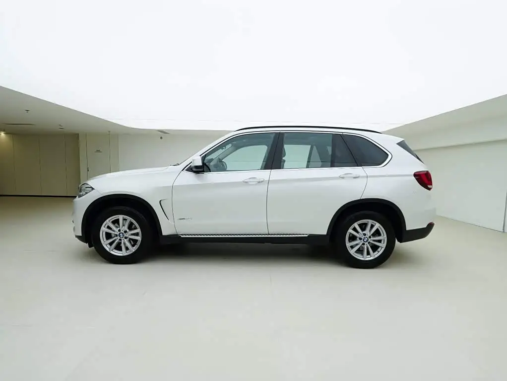 BMW X5 2015 — Фото 4/20