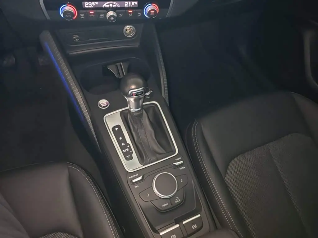 Audi Q2L 2020 — Photo 14/20