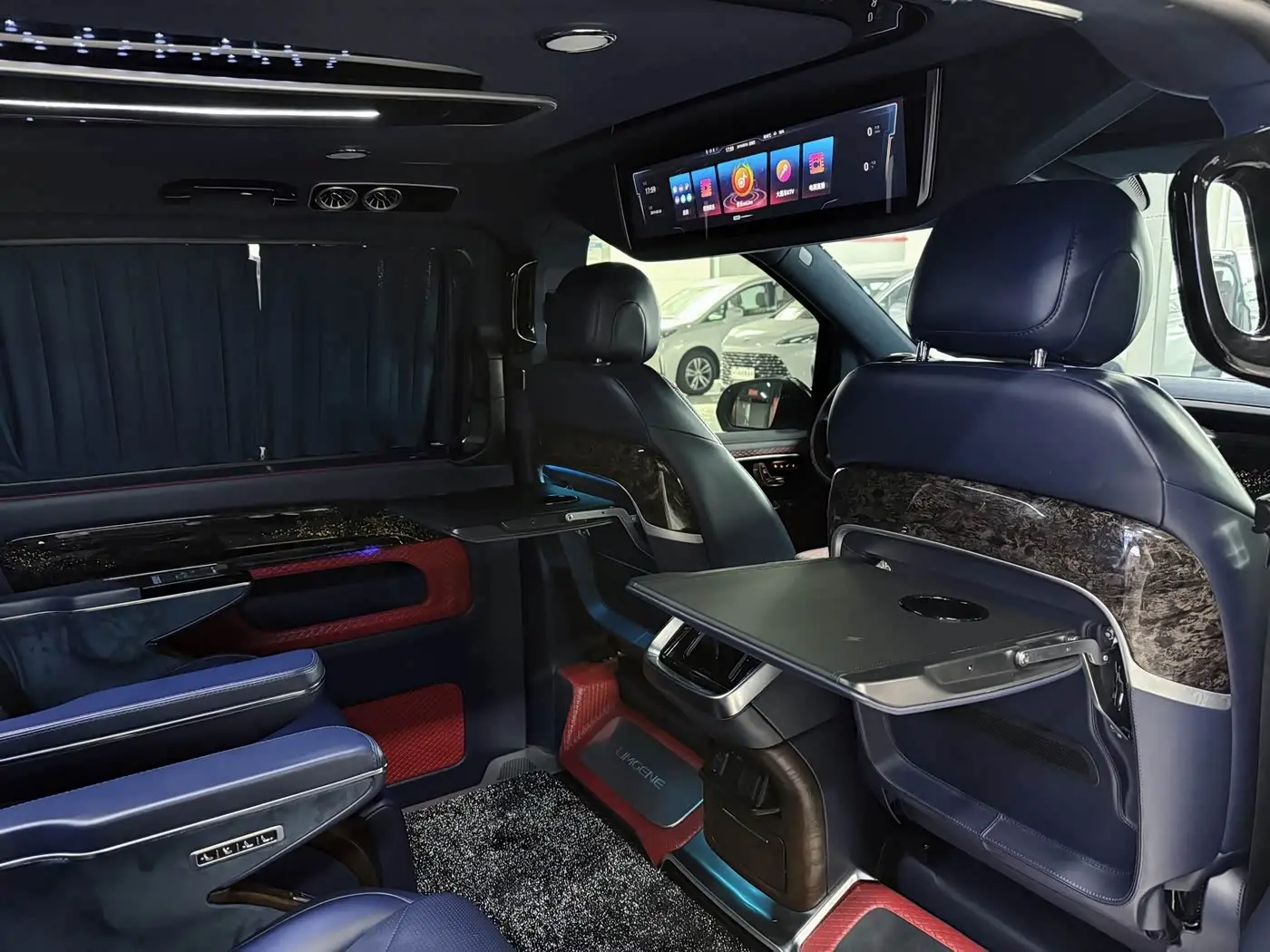 Mercedes-Benz Vito 2023 — Photo 13/17