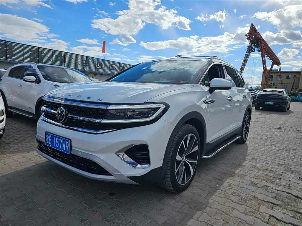 Volkswagen Talagon 2023 — Photo 1/10