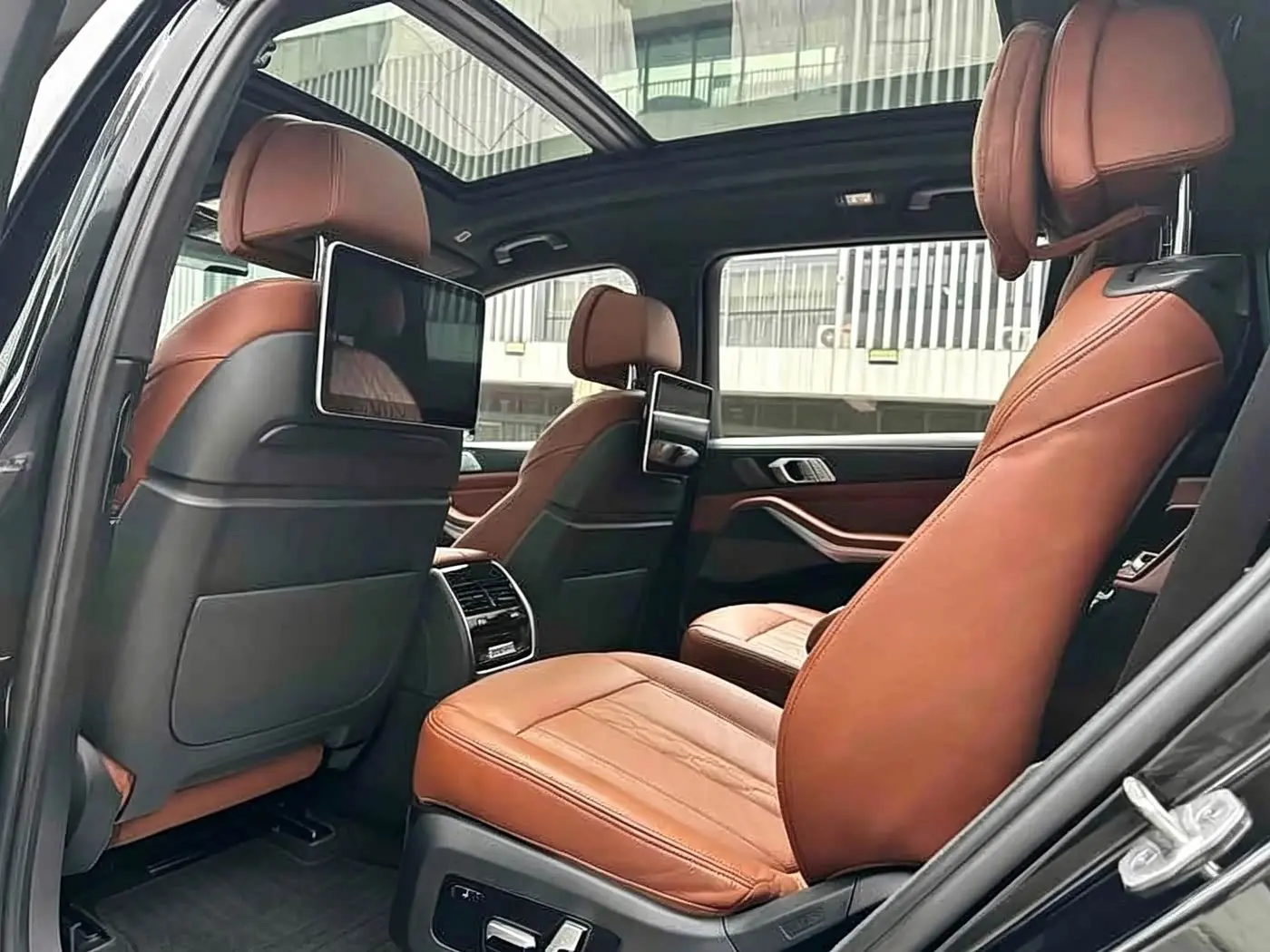 BMW X7 2020 — Photo 10/15