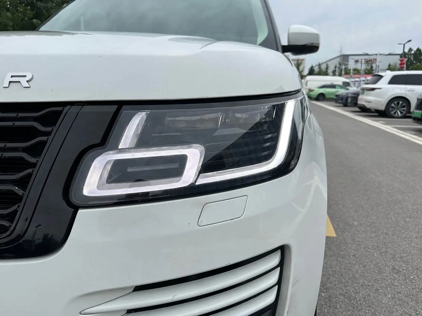 Land Rover Range Rover 2018 — Photo 18/19