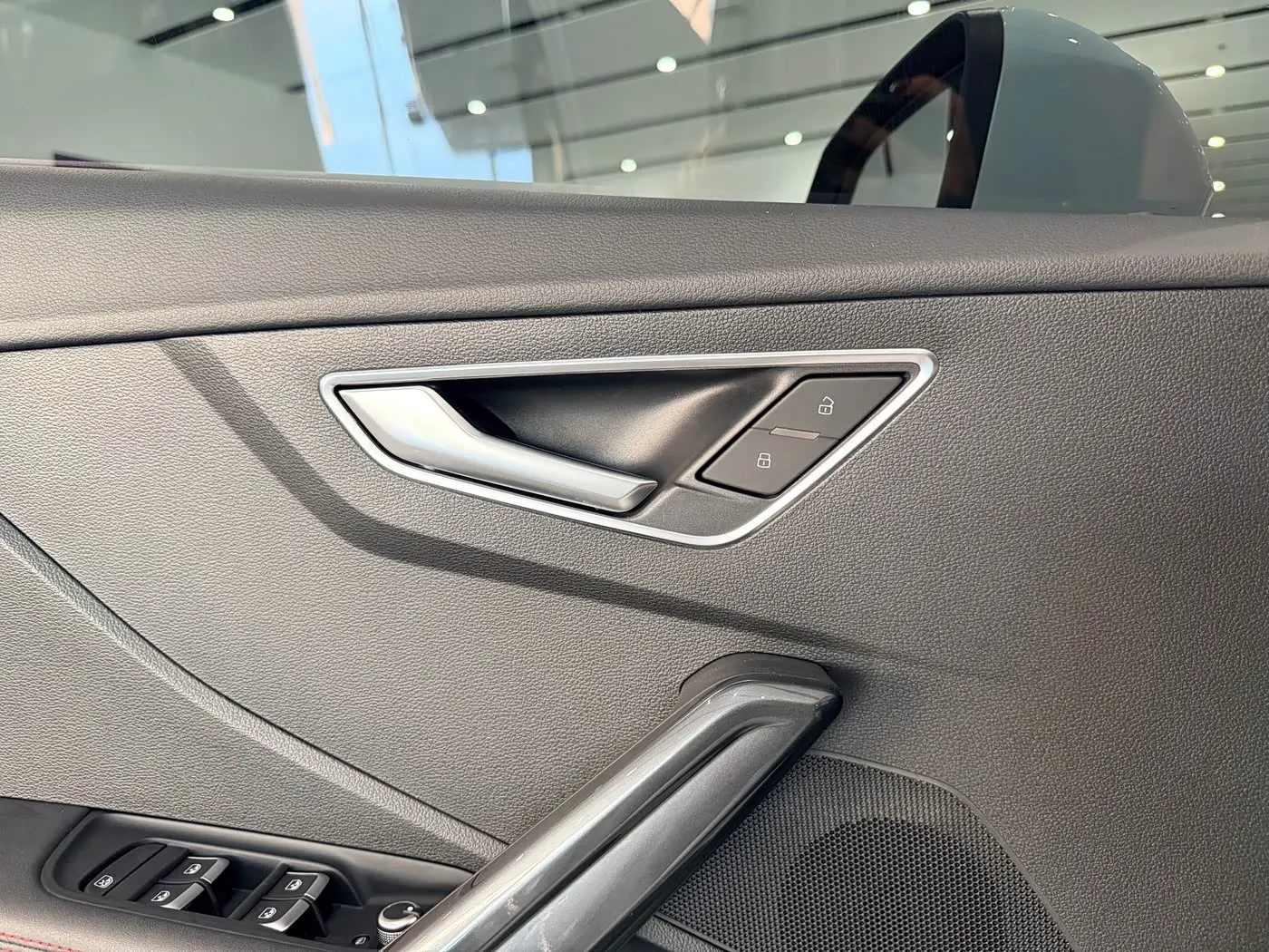 Audi Q2L 2022 — Фото 15/20