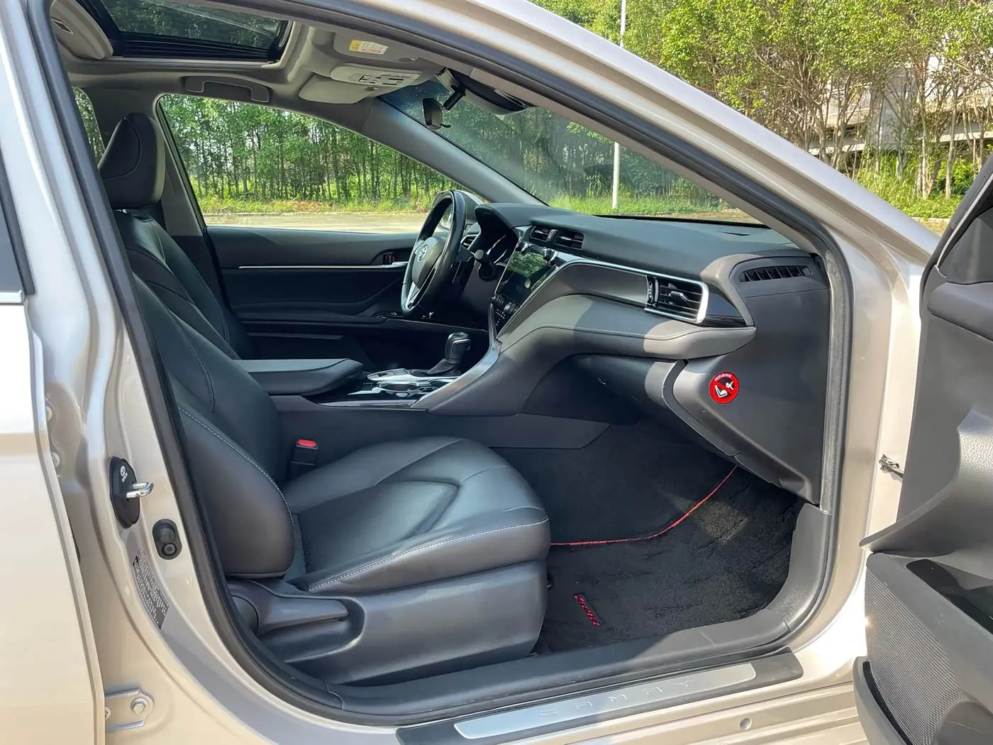Toyota Camry 2019 — Şəkil 8/15