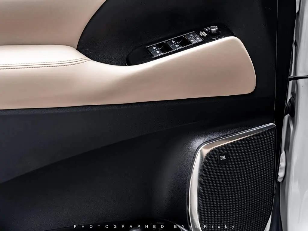 Toyota Alphard 2020 — Фото 10/18