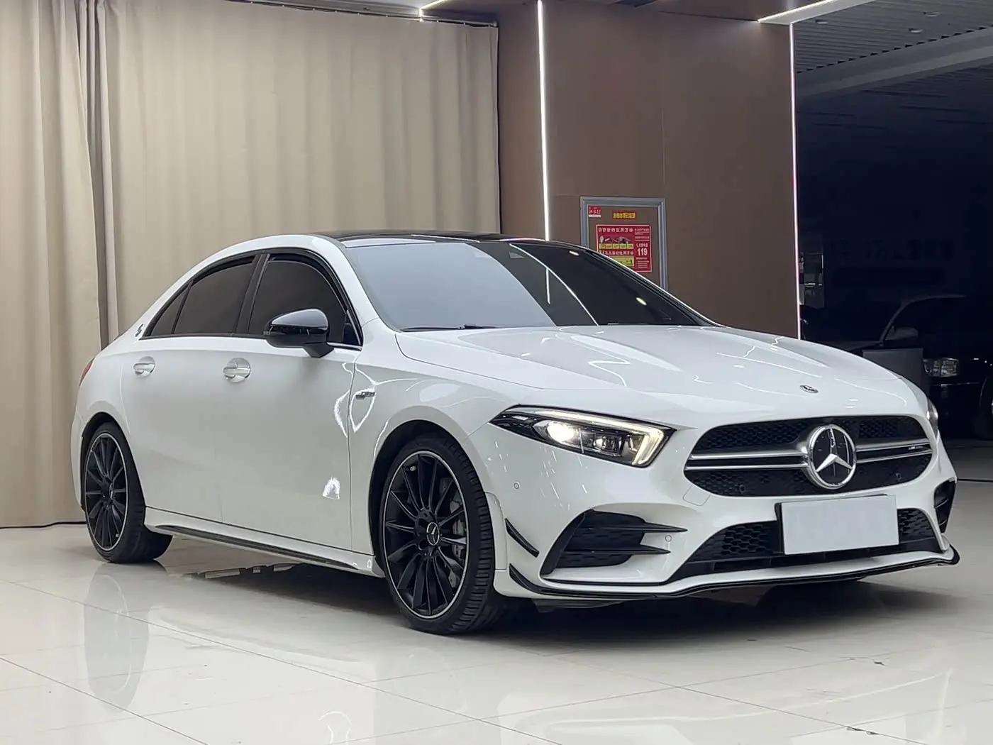 Mercedes-Benz A-Class AMG 2023 — Фото 3/16