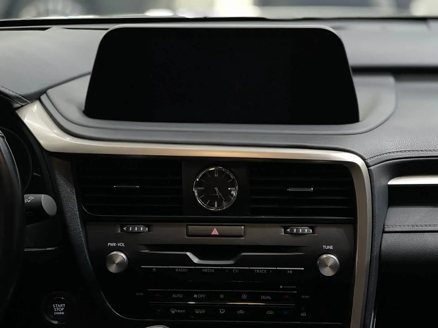 Lexus RX 2020 — Photo 13/20