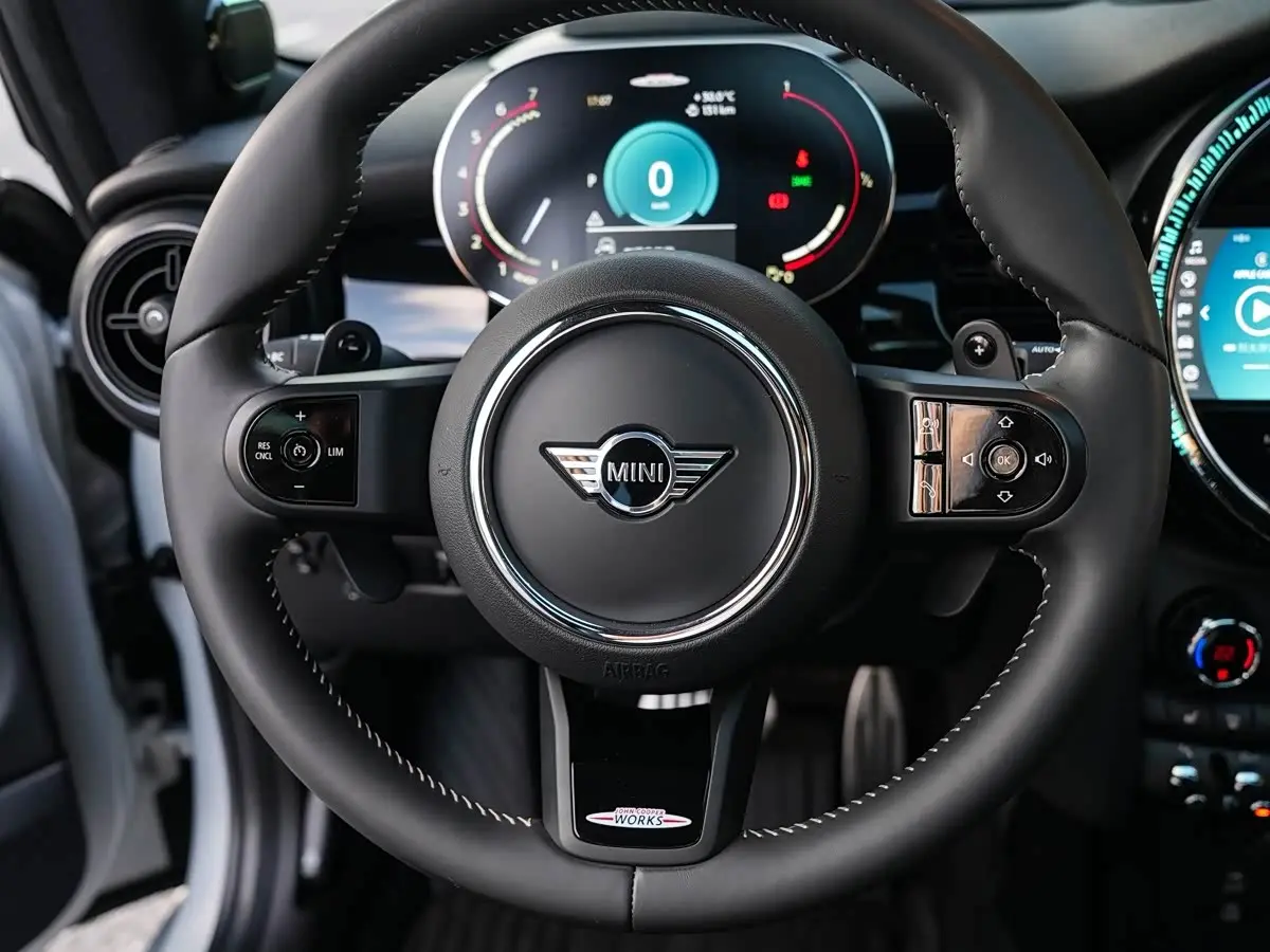 MINI JCW 2023 — Şəkil 9/19