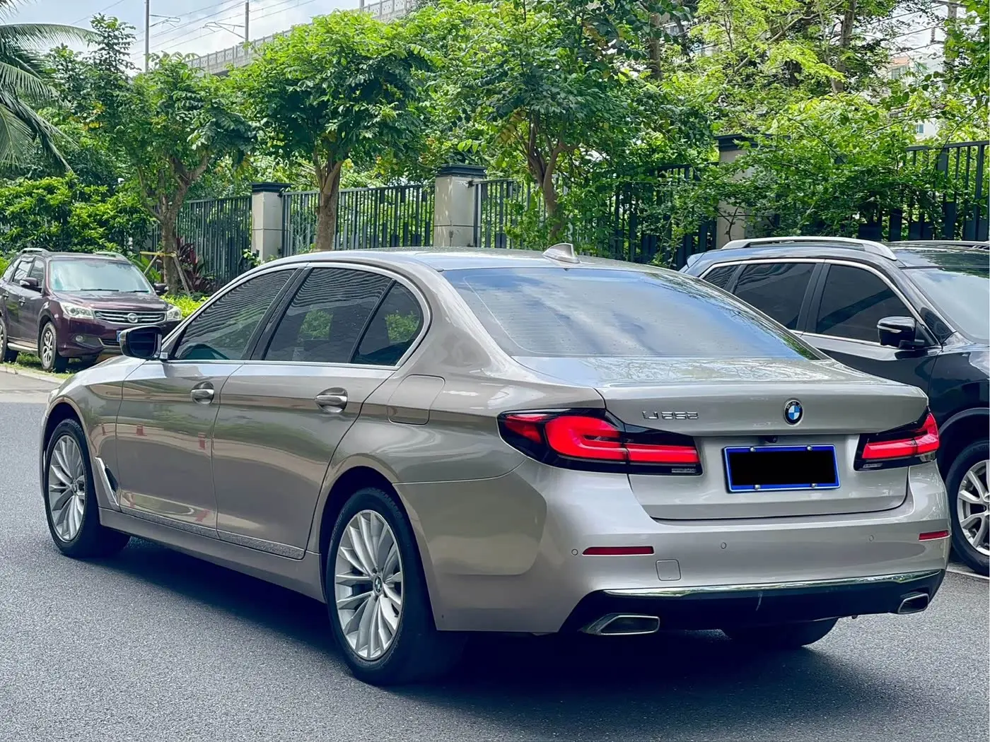 BMW 5 Series 2021 — Şəkil 7/20