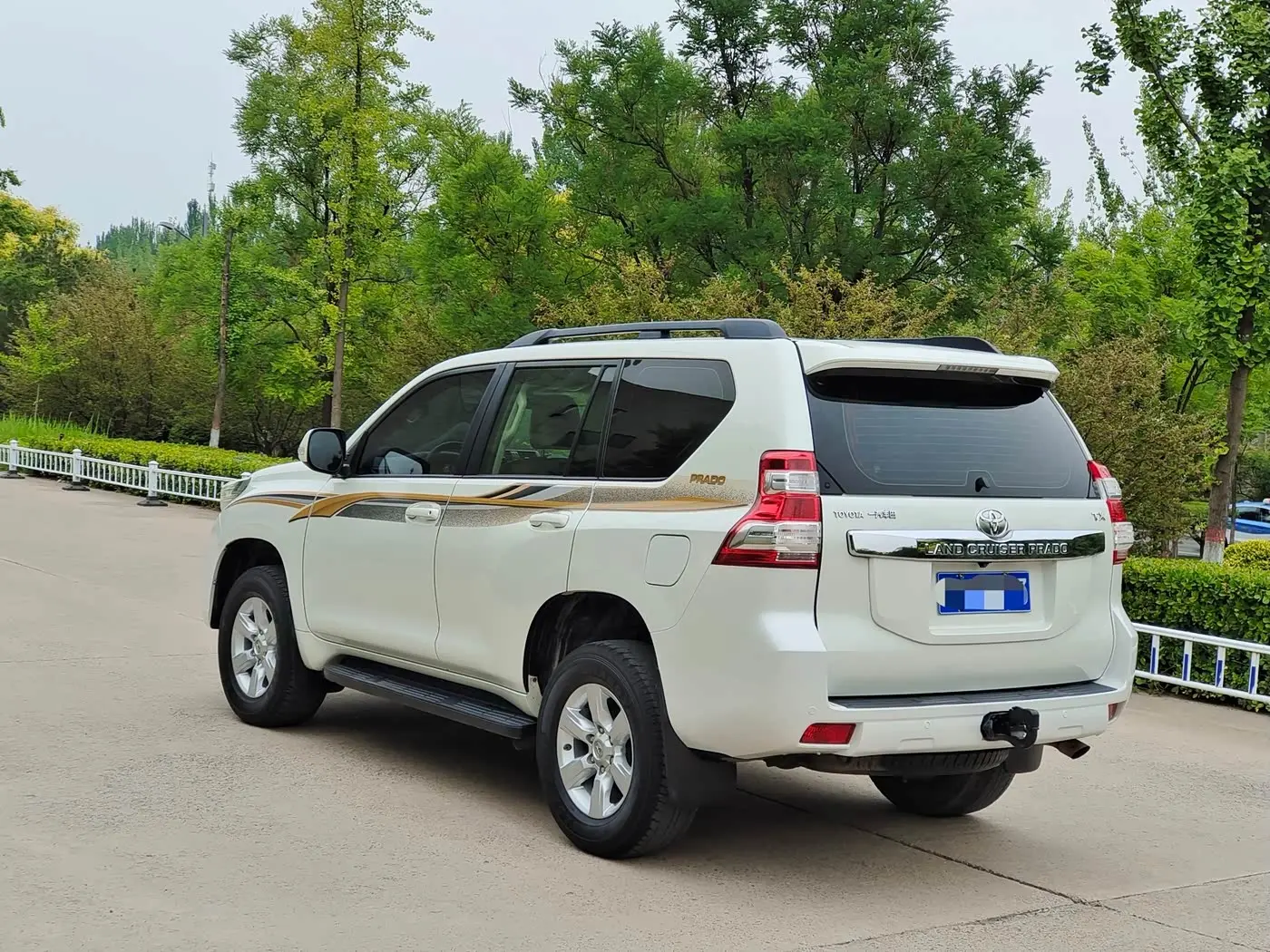 Toyota Prado 2017 — Photo 9/11