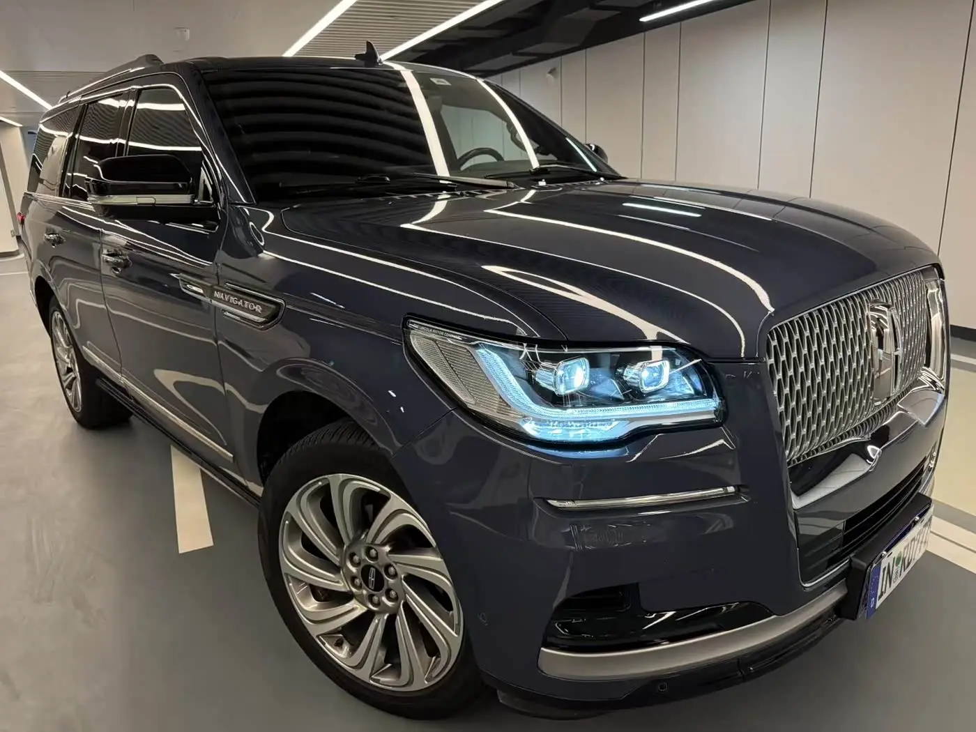 Lincoln Navigator 2023 — Şəkil 1/10