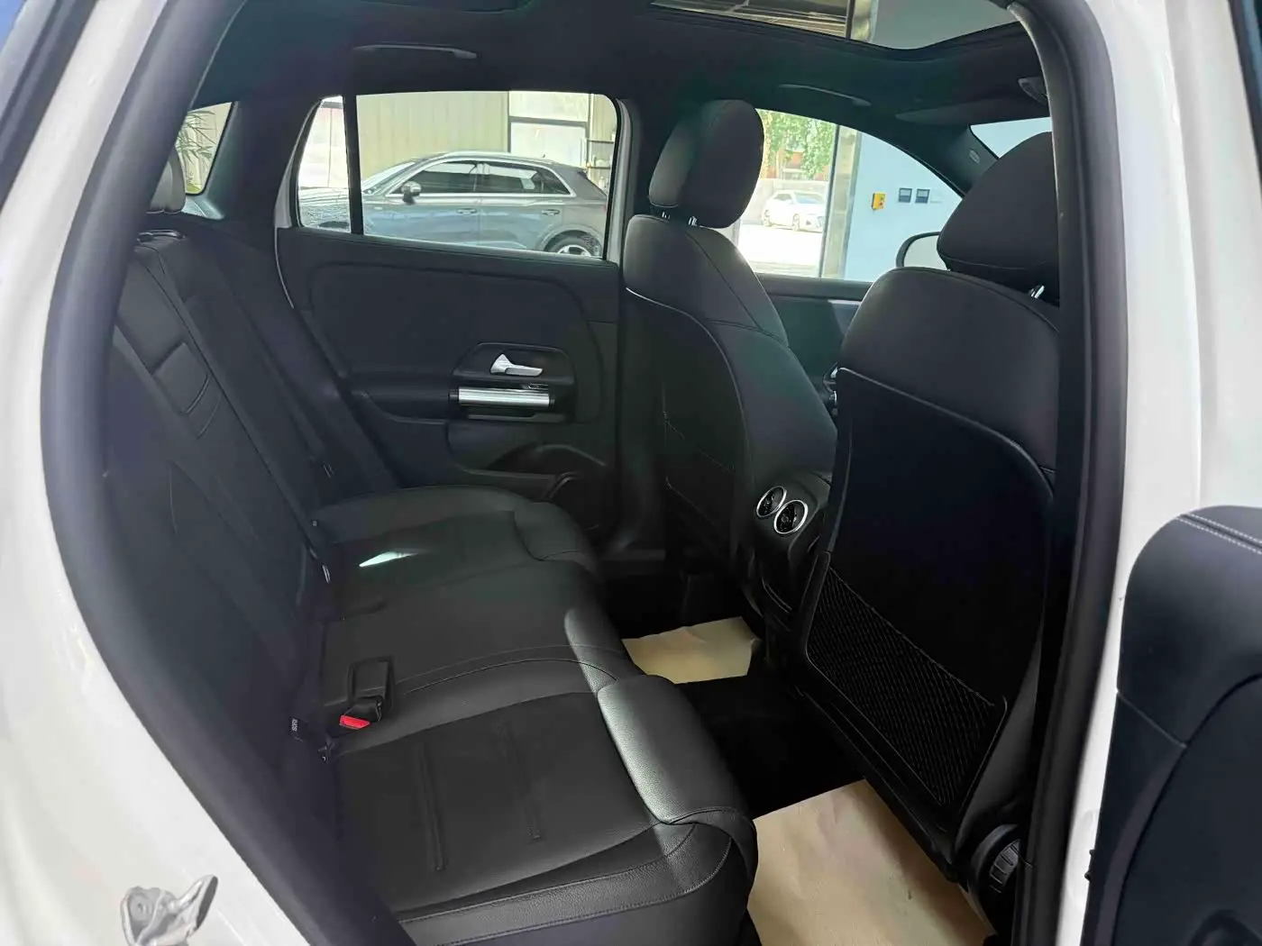 Mercedes-Benz GLA 2022 — Фото 19/20