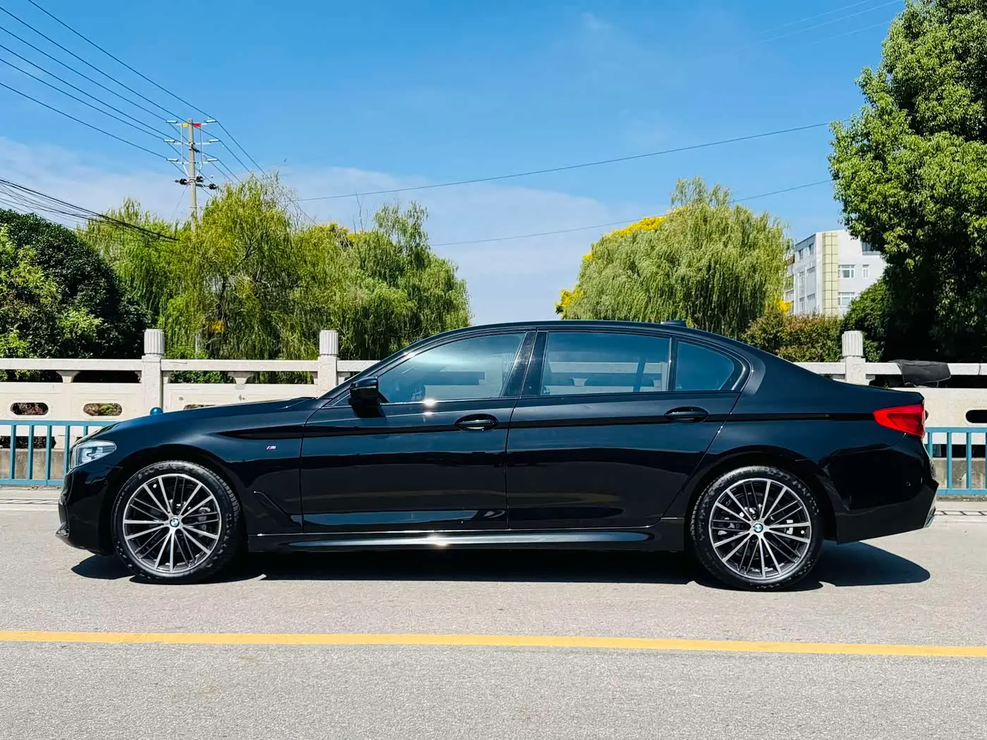 BMW 5 Series 2019 — Şəkil 5/18