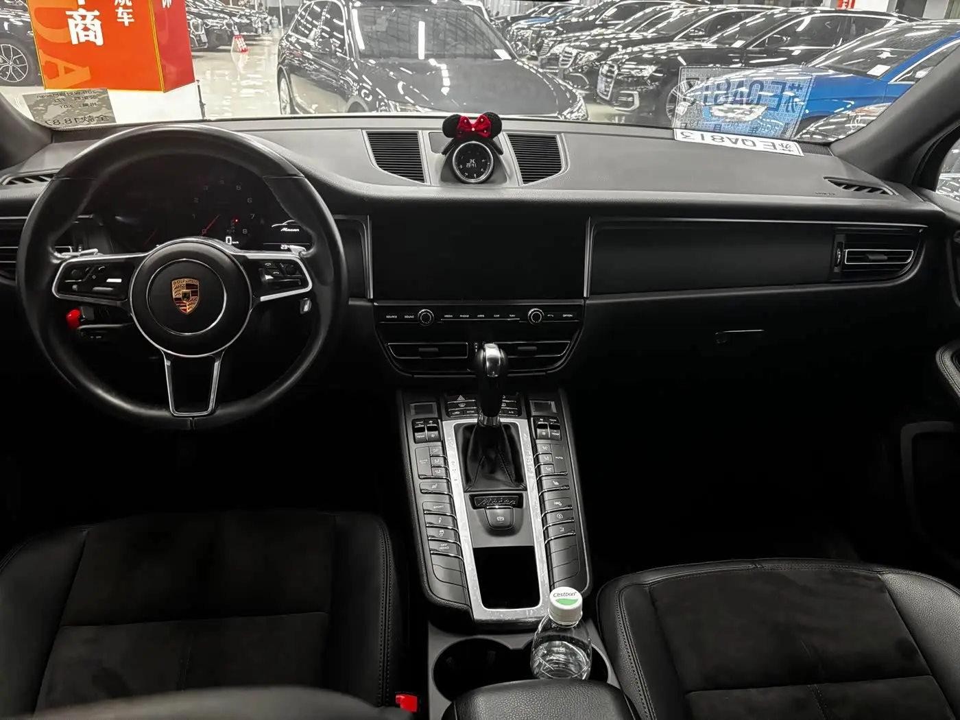 Porsche Macan 2020 — Photo 6/9