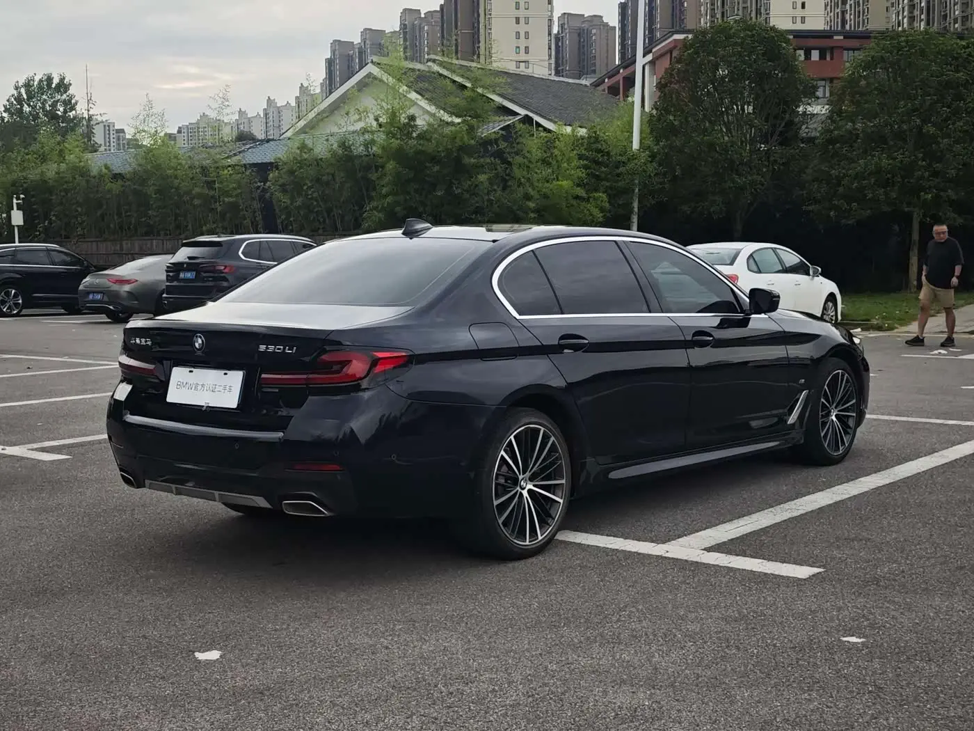 BMW 5 Series 2023 — Photo 6/17
