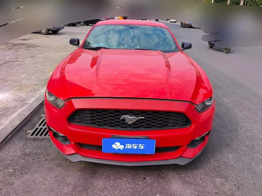 Ford Mustang 2018 — Фото 2/16