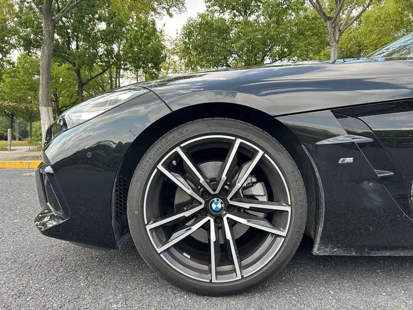 BMW Z4 2024 — Фото 13/16