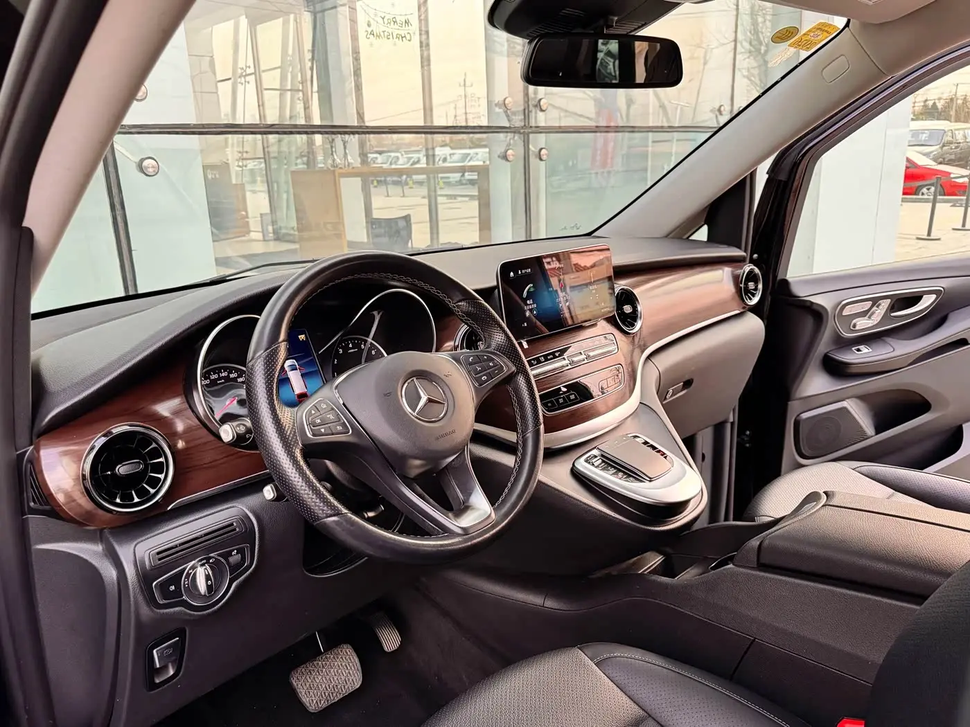 Mercedes-Benz V-Class 2020 — Şəkil 10/18