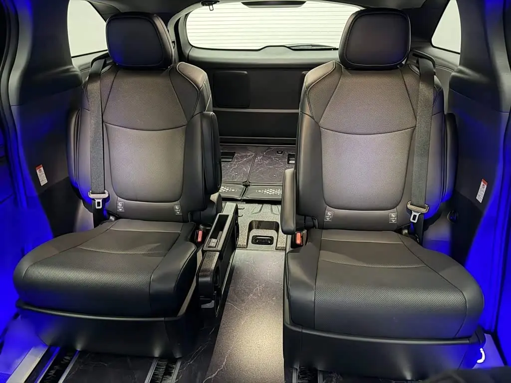Toyota Granvia 2026 — Photo 19/20
