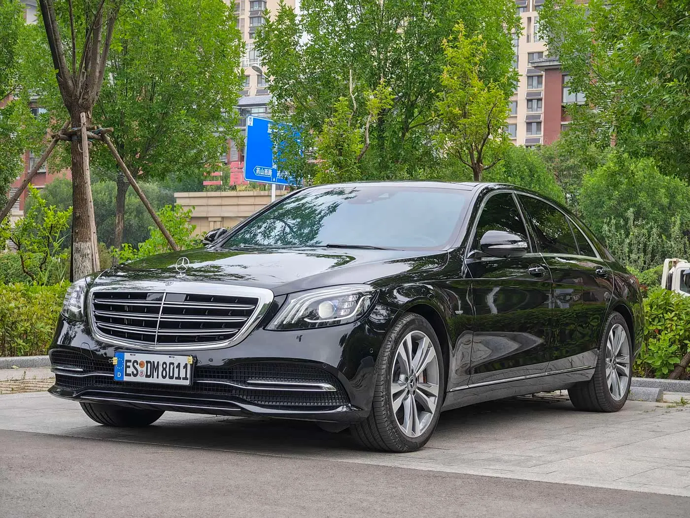 Mercedes-Benz S-Class 2020 — Photo 3/9
