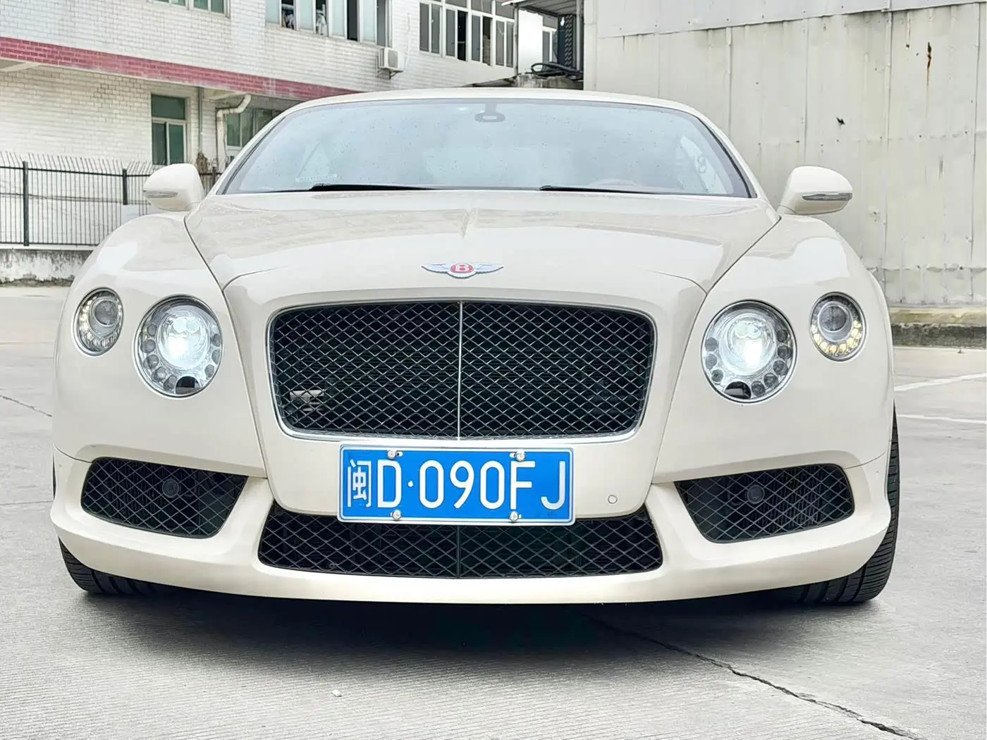 Bentley Continental 2013 — Şəkil 3/13