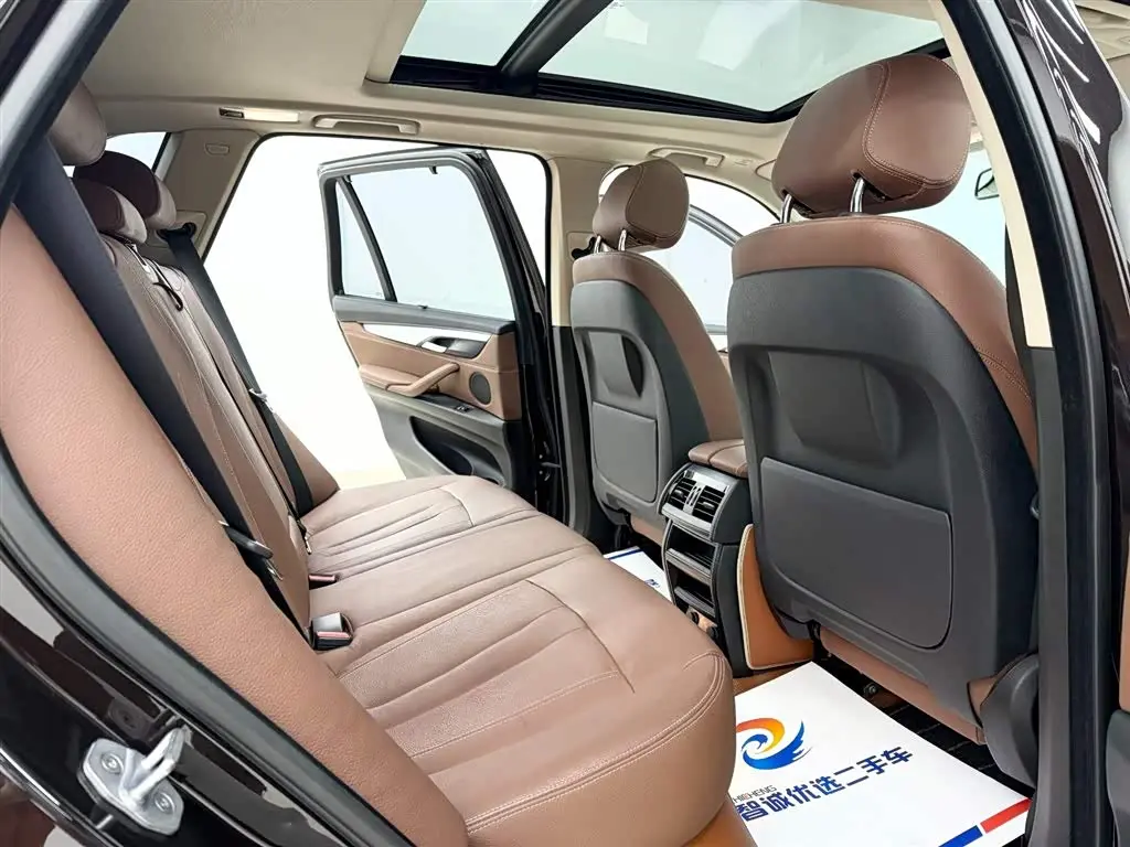 BMW X5 2020 — Photo 7/20