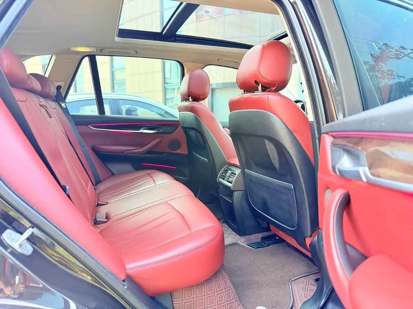BMW X5 2014 — Photo 17/20