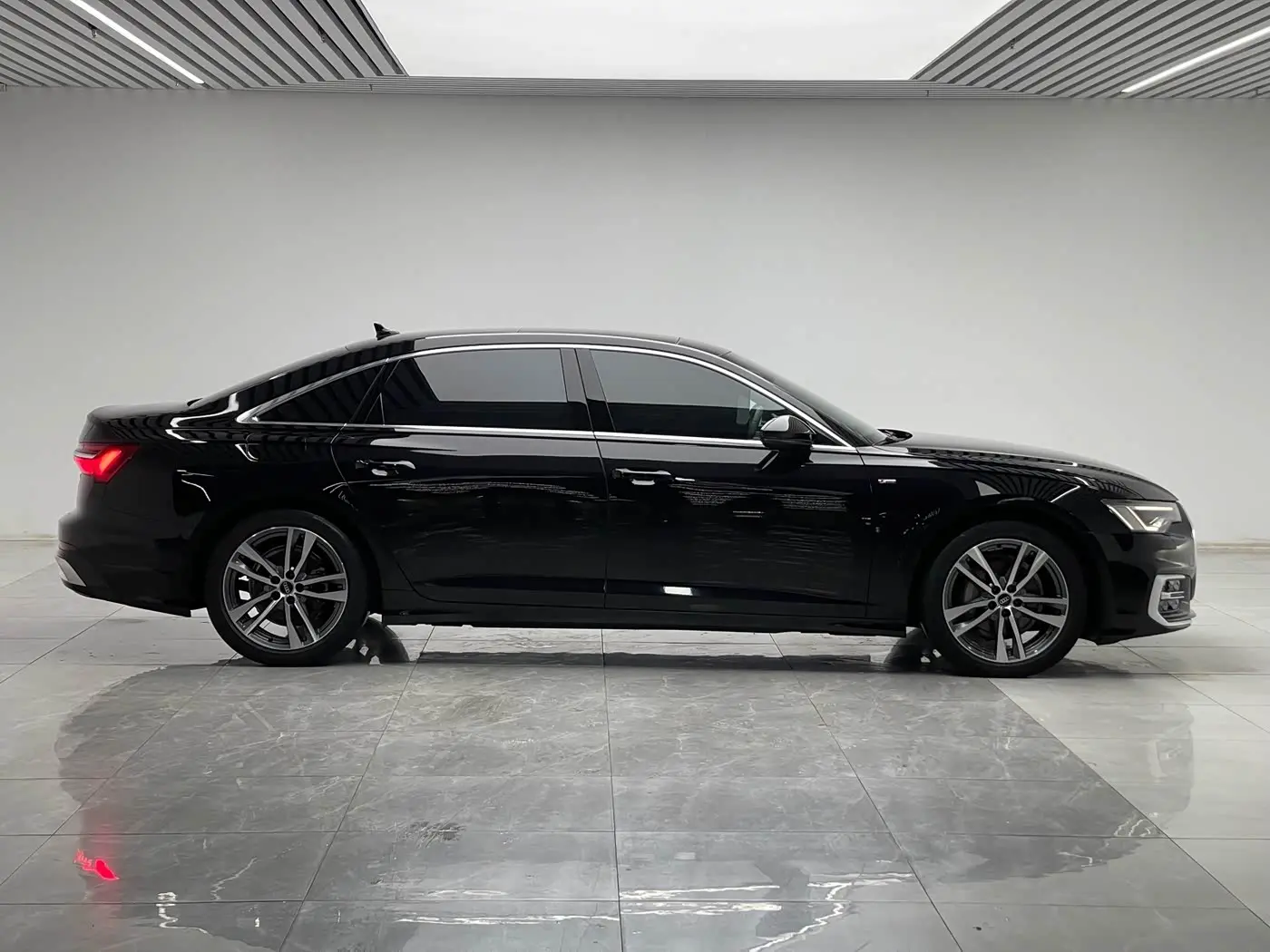 Audi A6L 2024 — Şəkil 4/20