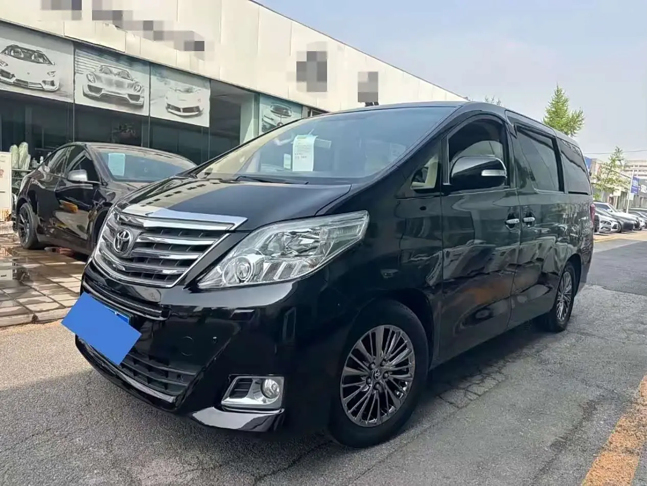 Toyota Alphard 2014 — Photo 1/19