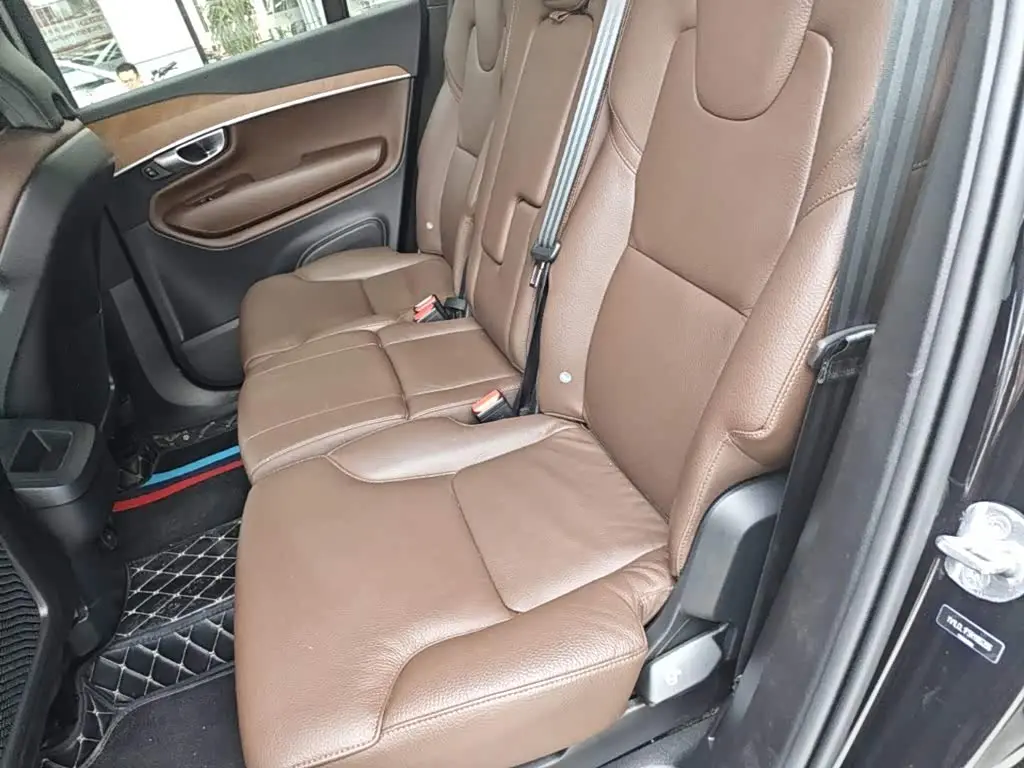 Volvo XC90 2024 — Photo 17/20
