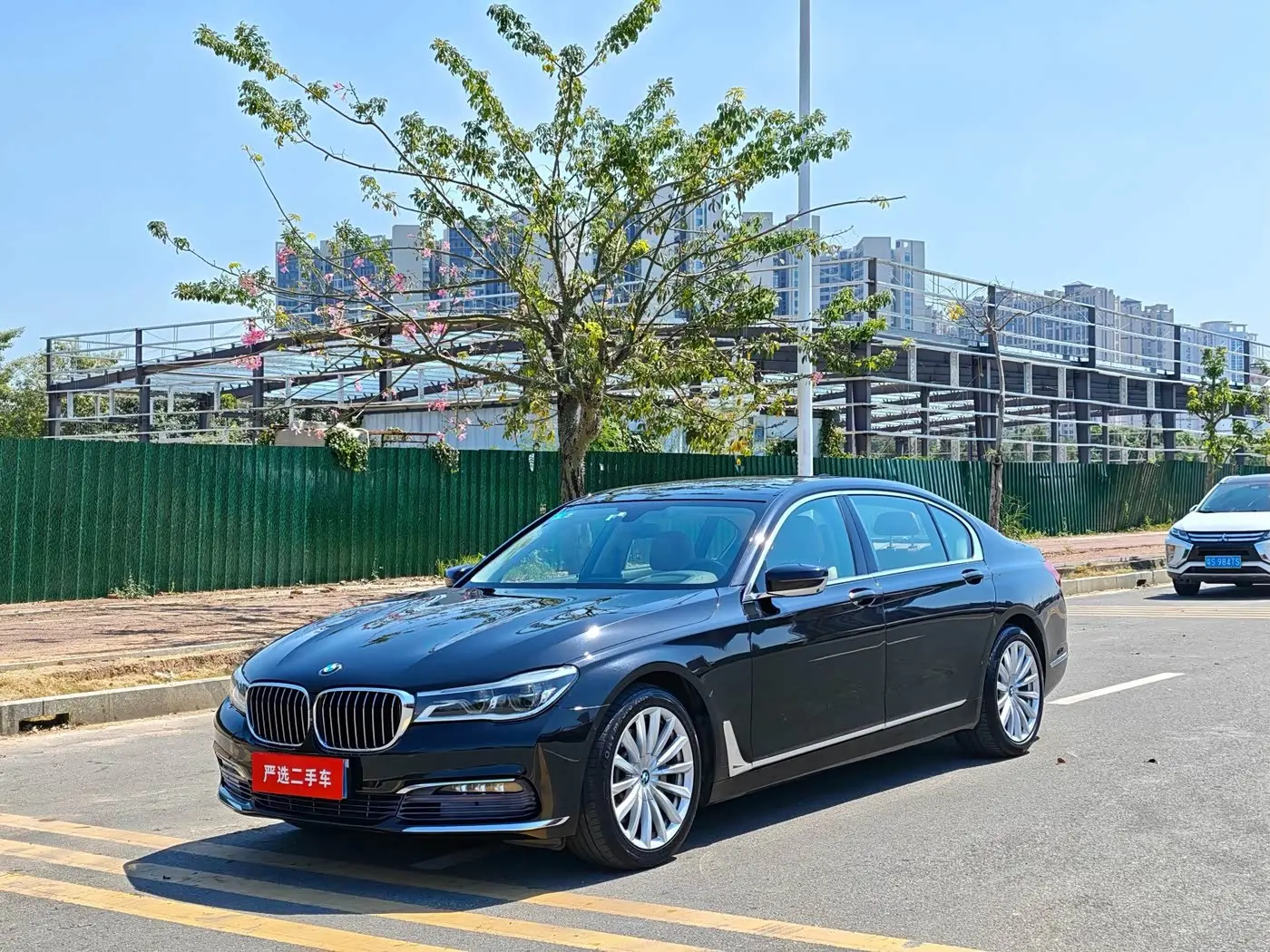 BMW 7 Series 2016 — Фото 1/10