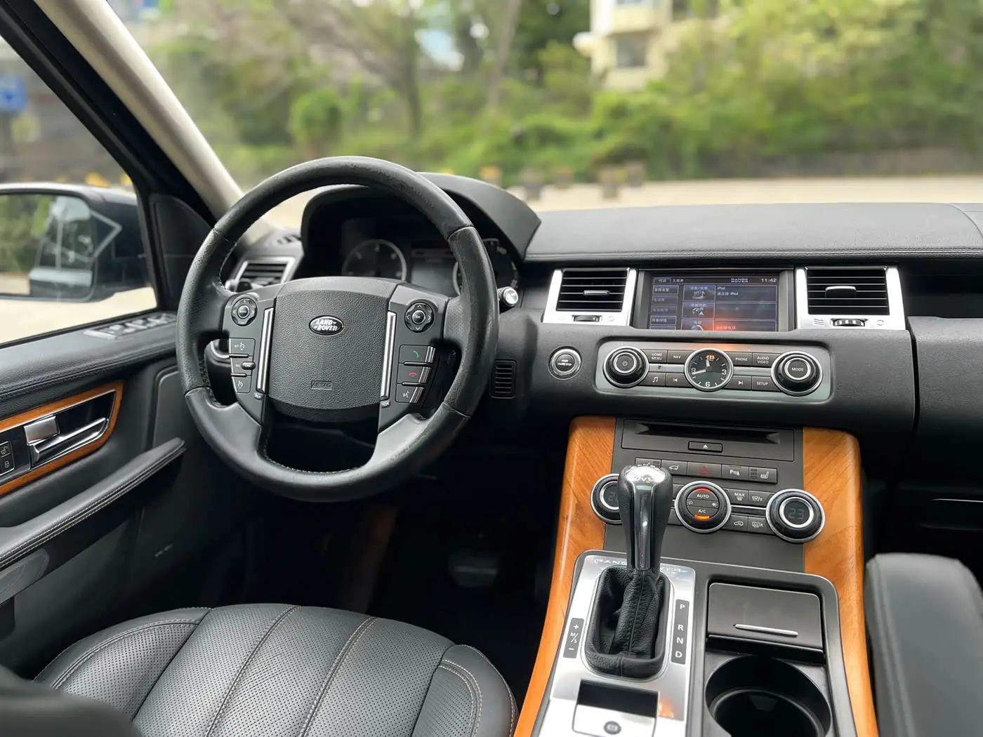 Land Rover Range Rover Sport 2012 — Şəkil 10/19