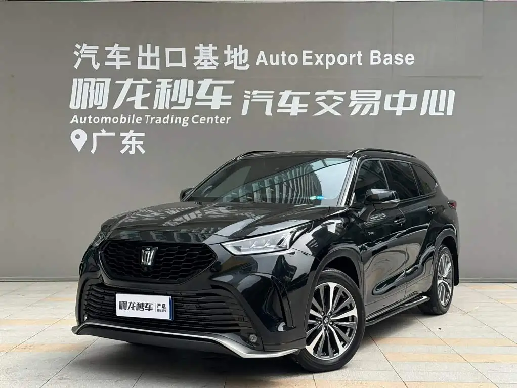 Toyota Crown Kluger, 2025