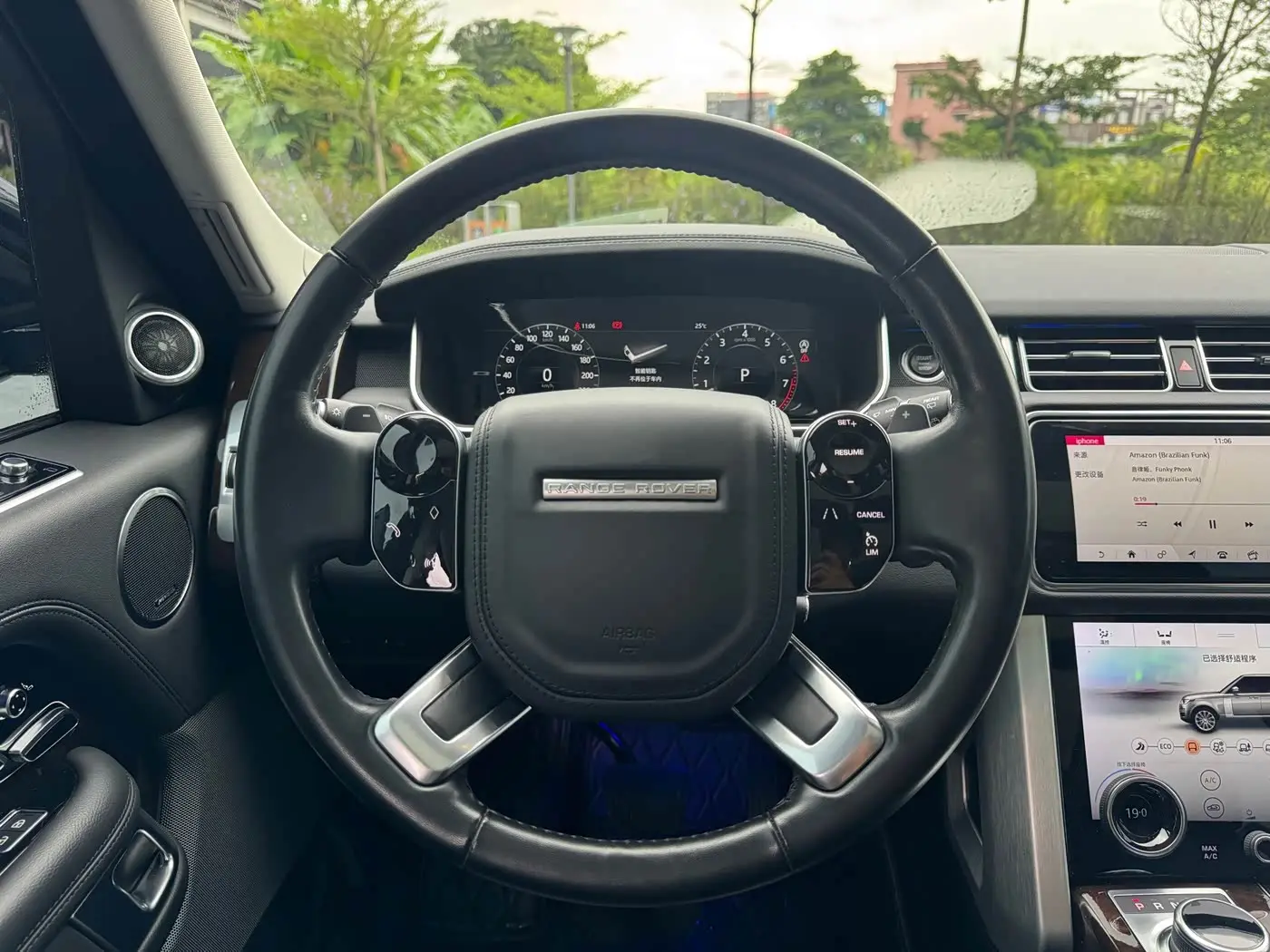 Land Rover Range Rover 2021 — Photo 10/17