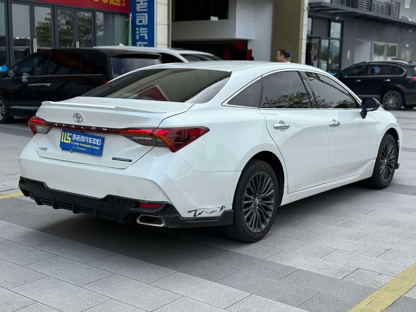 Toyota Avalon 2021 — ფოტო 3/10