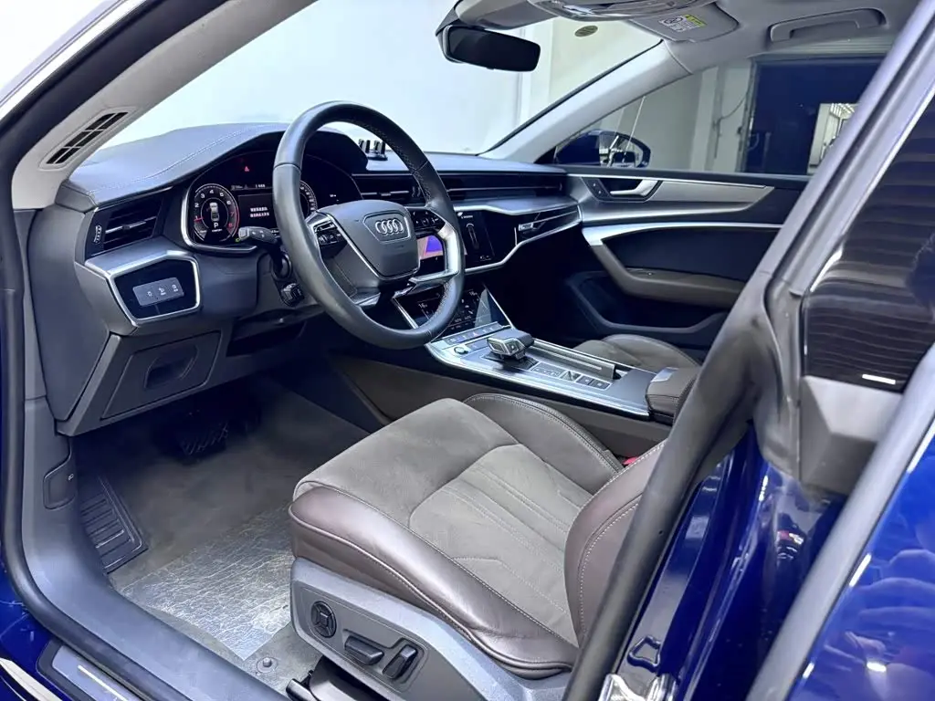 Audi A7L 2024 — Şəkil 9/20