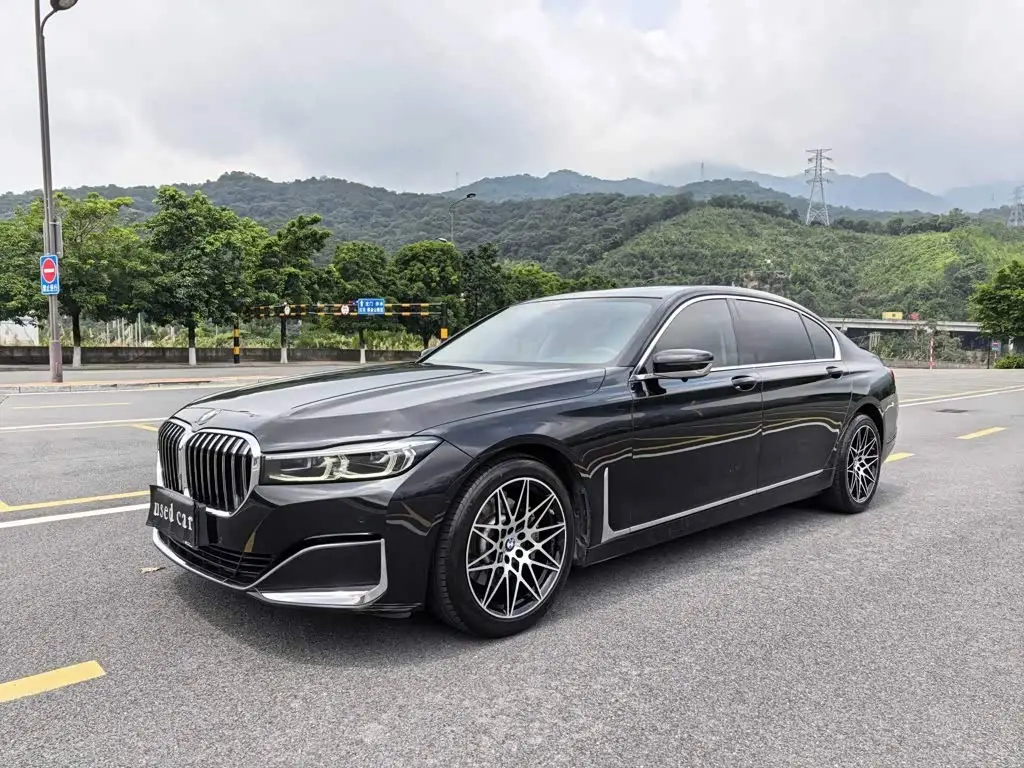 BMW 7 Series 2019 — ფოტო 1/9