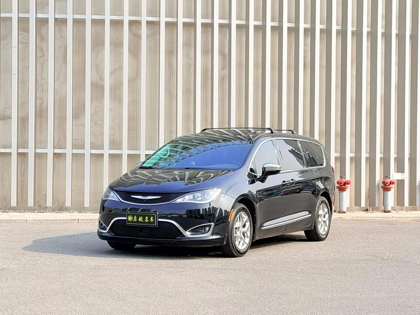 Chrysler Grand Voyager 2019 — Şəkil 1/17