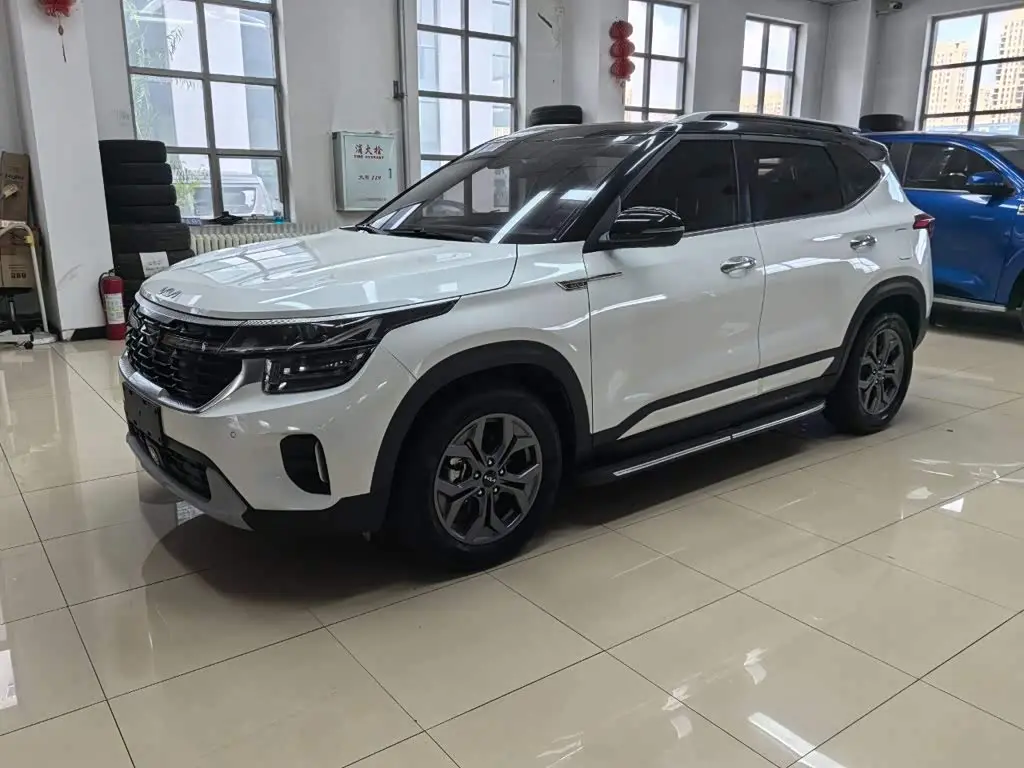 Kia Seltos 2023 — Şəkil 1/20