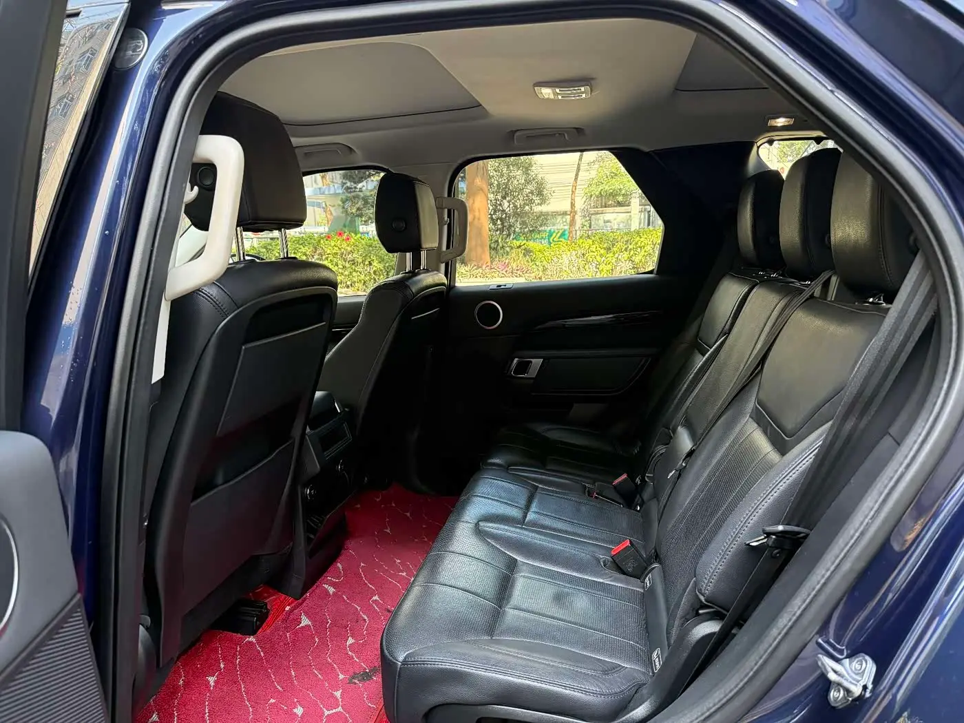 Land Rover Discovery 2018 — Şəkil 8/9
