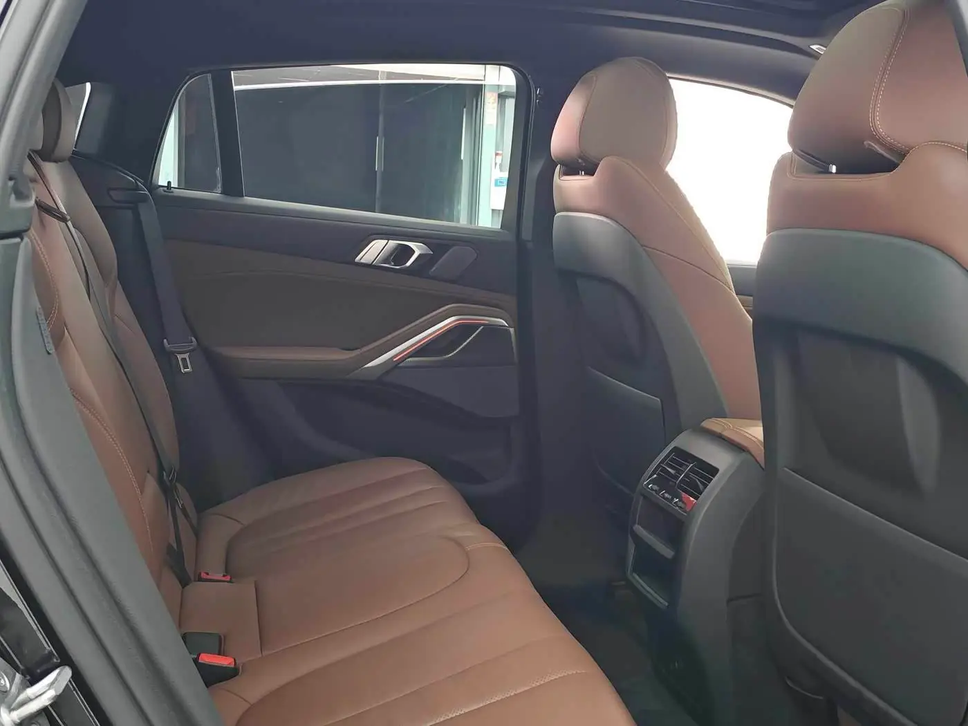 BMW X6 2023 — Photo 11/19
