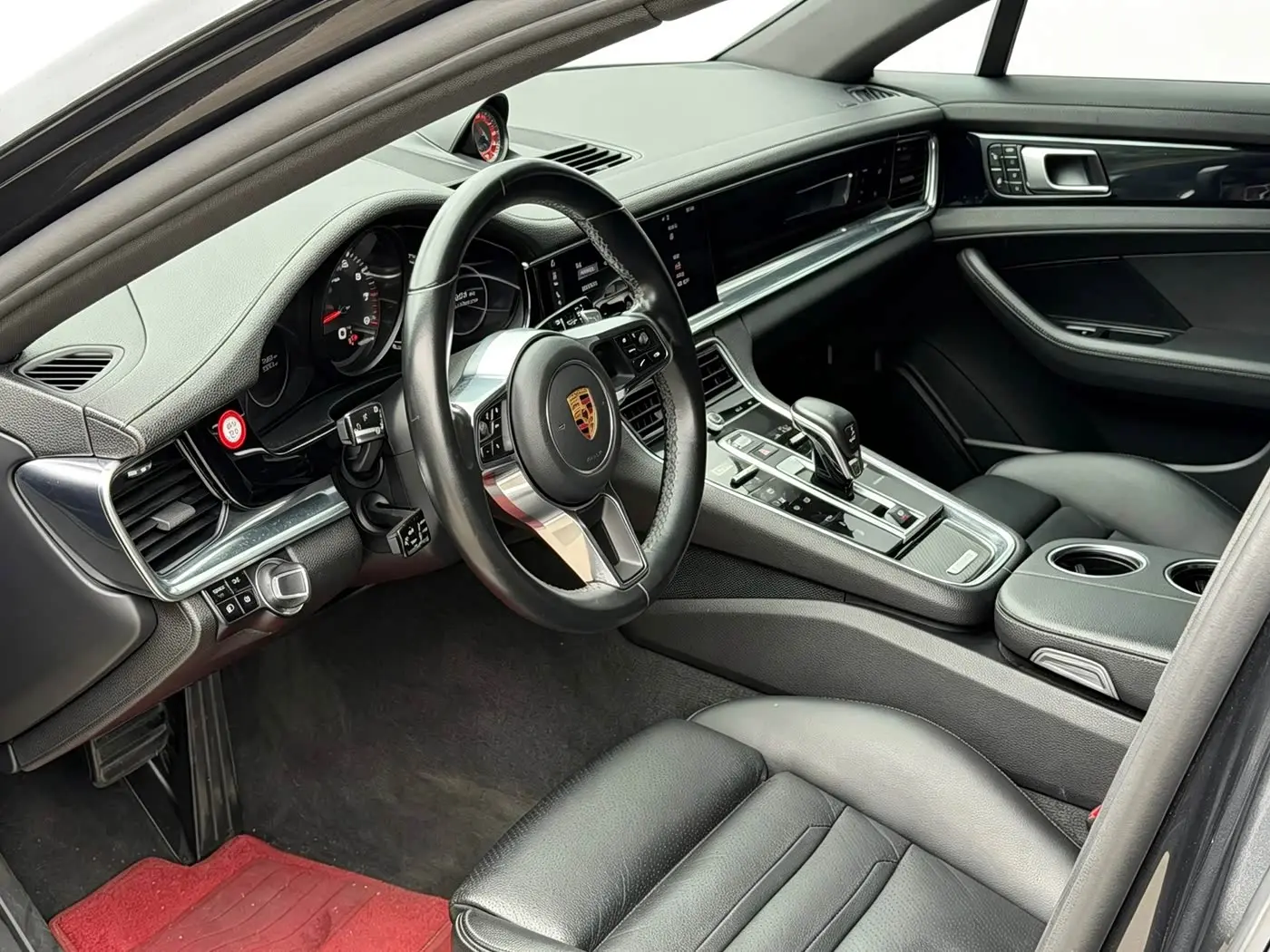 Porsche Panamera 2017 — Photo 7/13