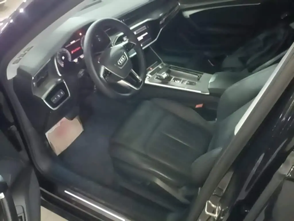Audi A6L 2021 — Şəkil 15/20