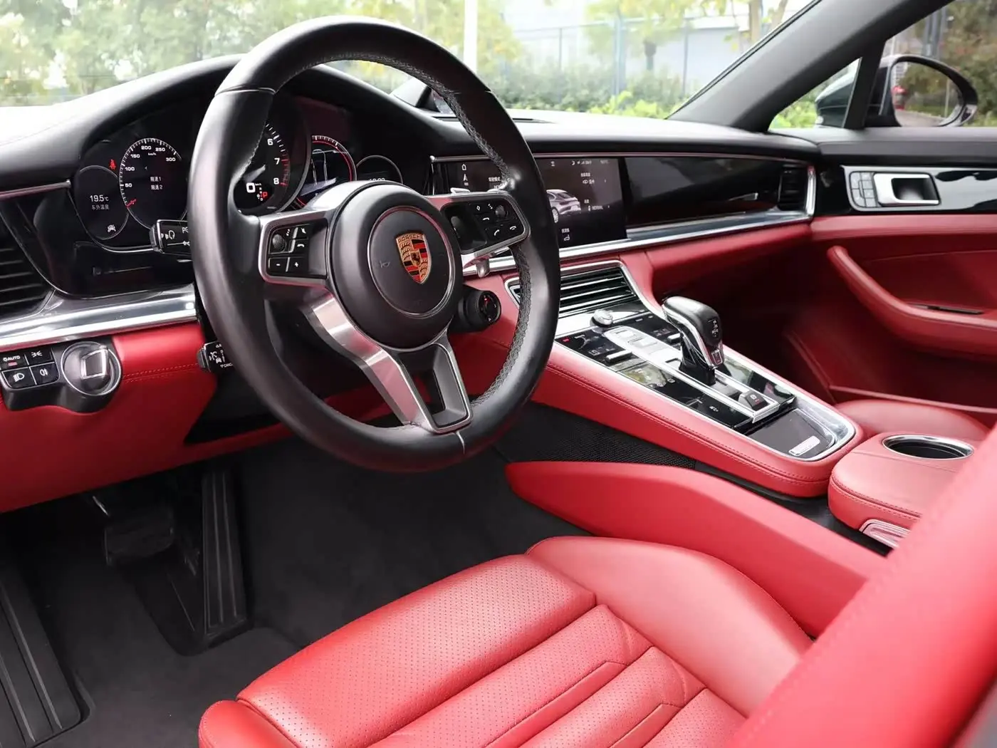 Porsche Panamera 2017 — Photo 6/15