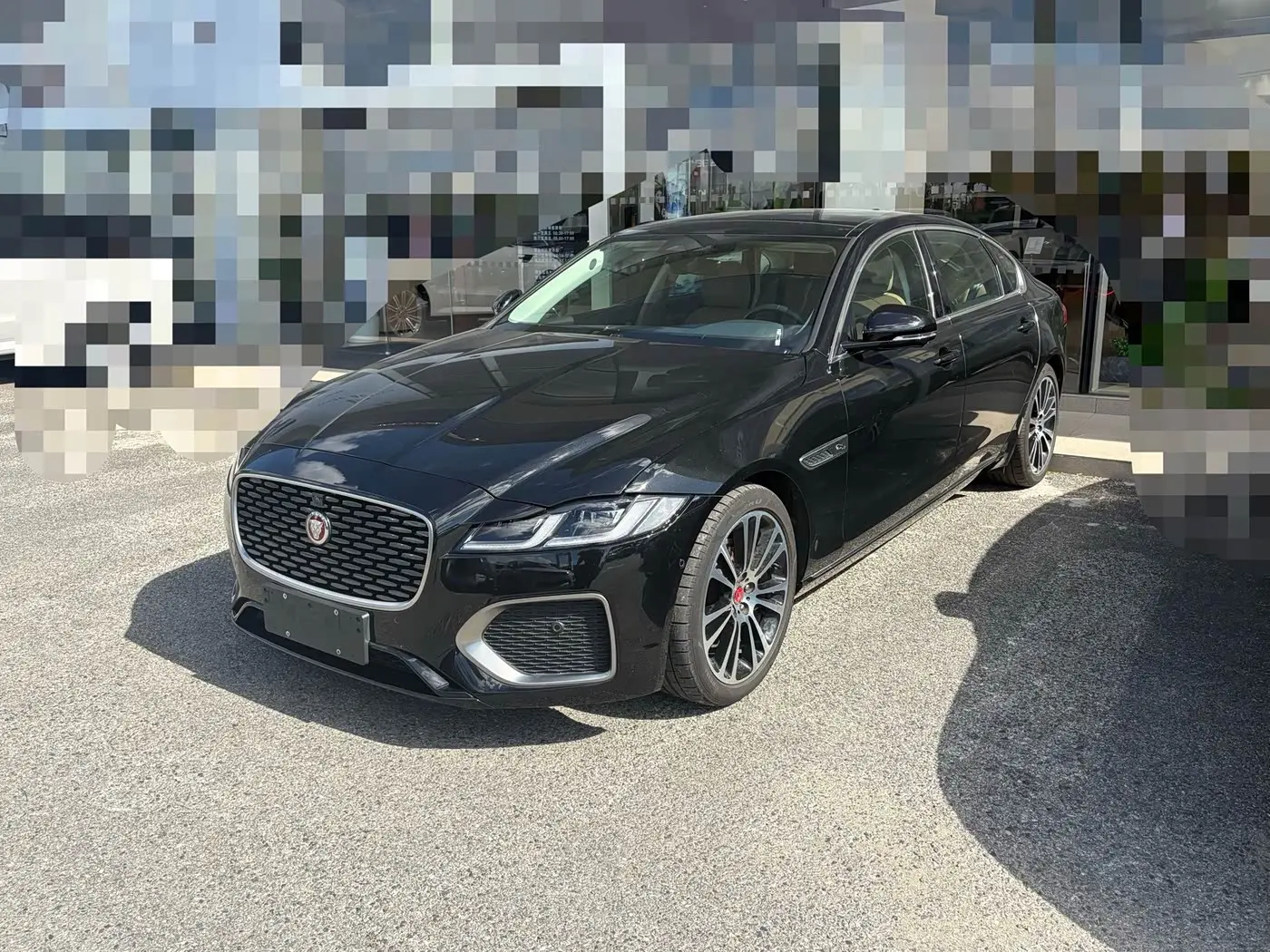 Jaguar XFL 2025 — Photo 1/9