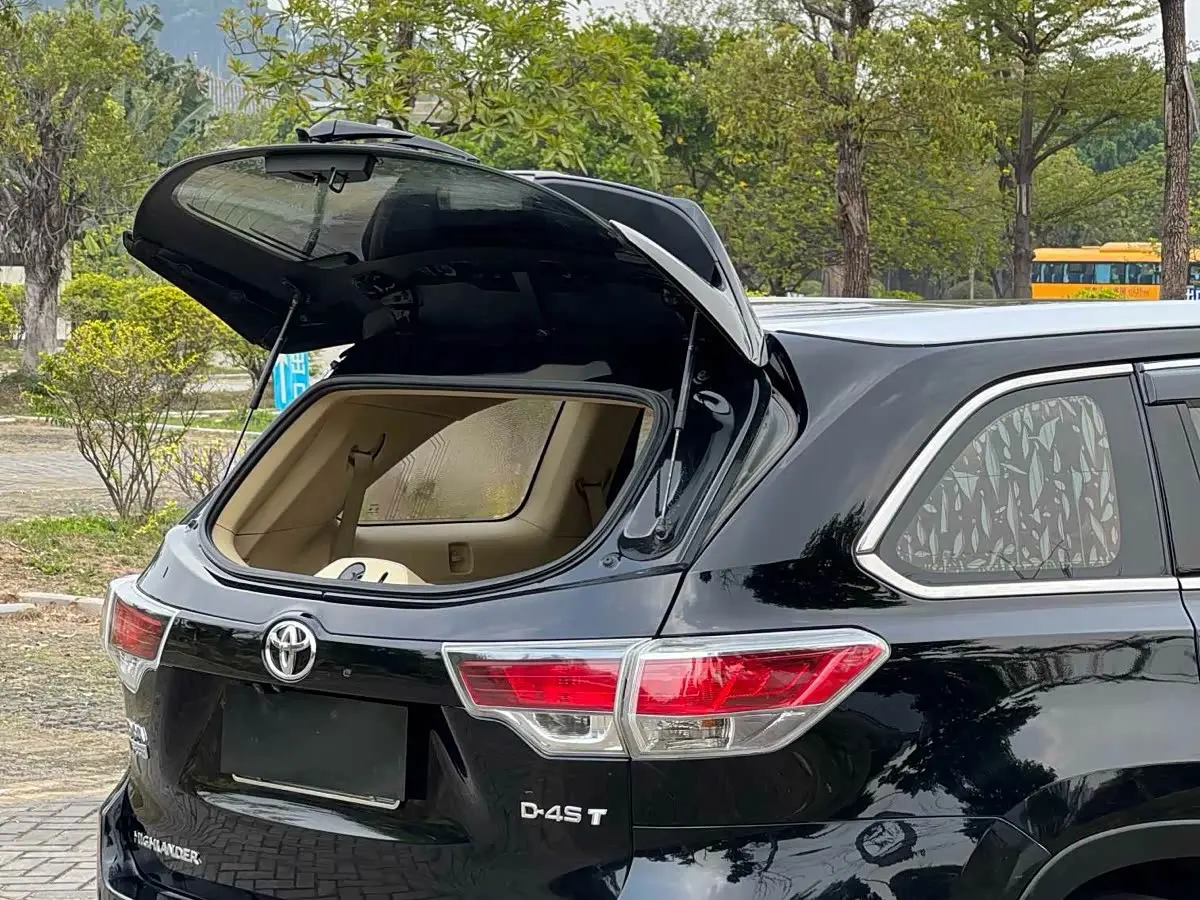 Toyota Highlander 2016 — Фото 15/15