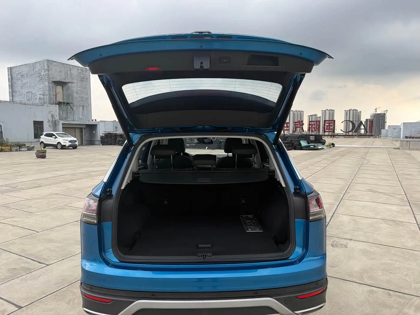 Volkswagen Tayron GTE Plug-in Hybrid 2022 — Фото 17/20