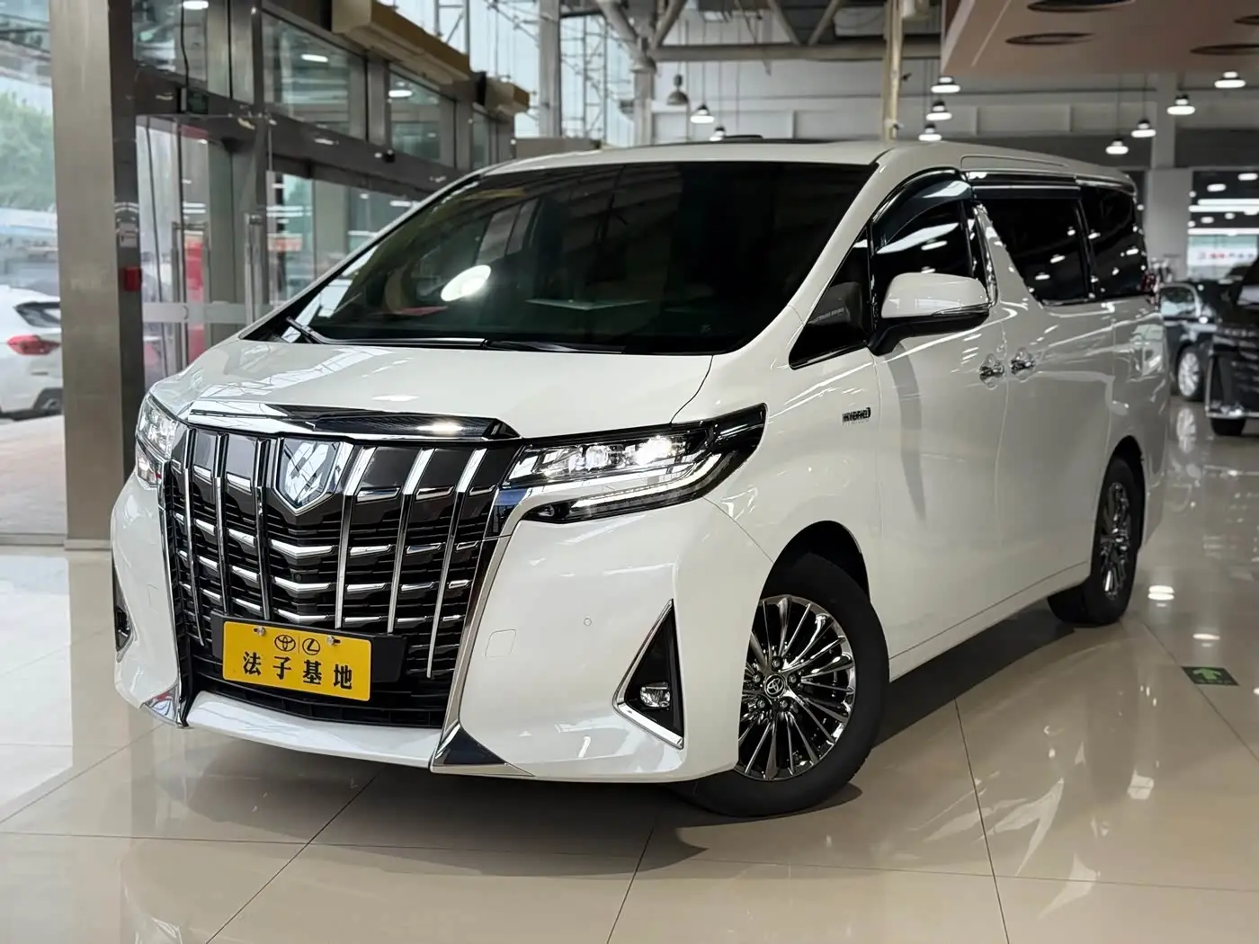 Toyota Alphard, 2019