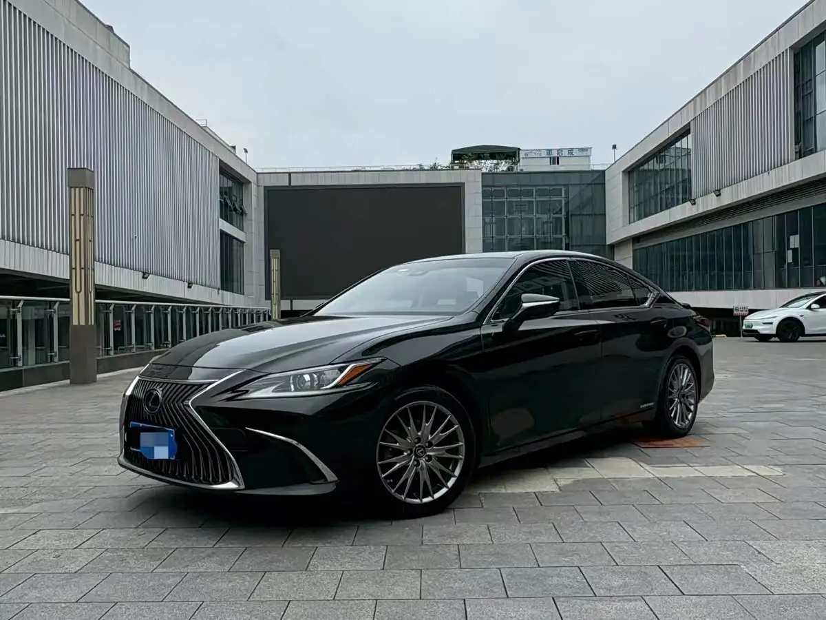 Lexus ES, 2019