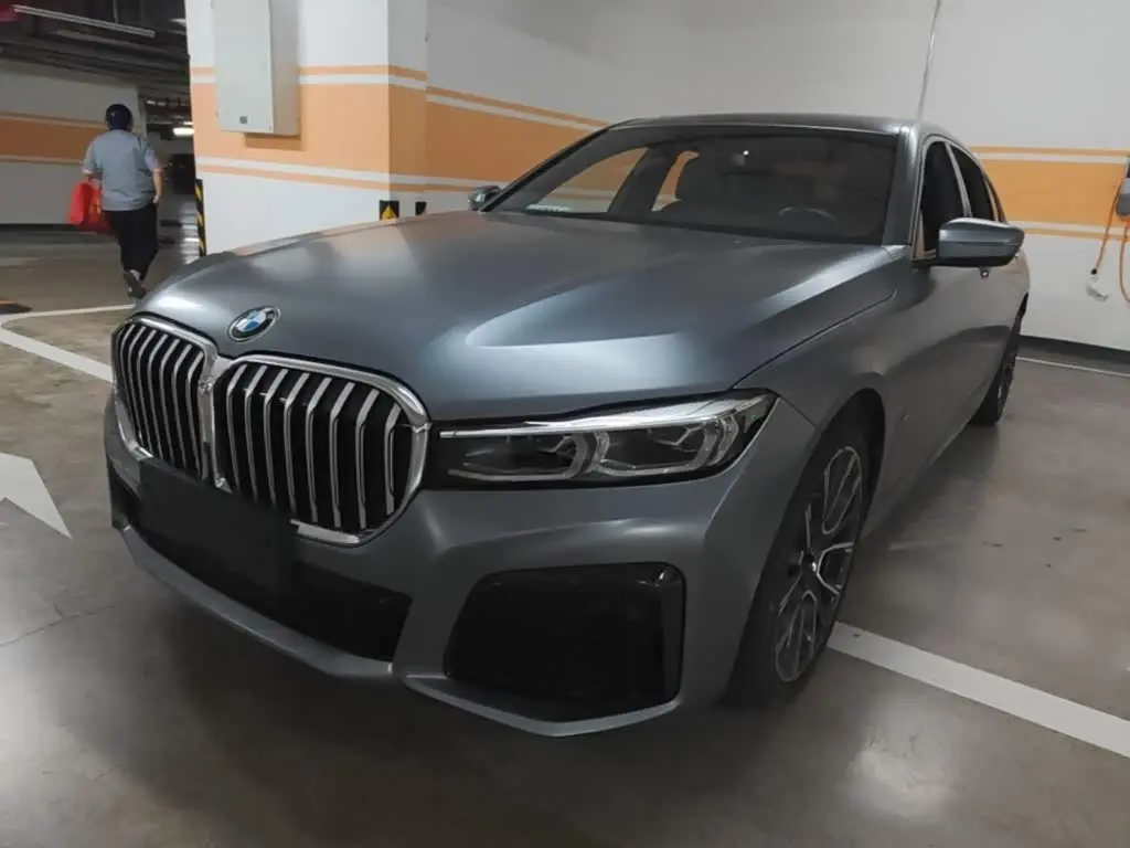 BMW 7 Series 2022 — Photo 2/20